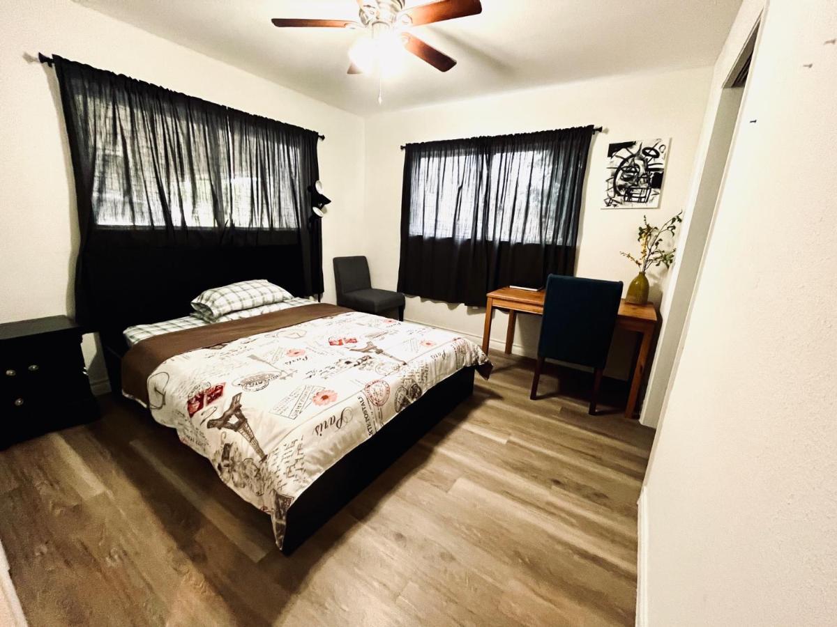 Cozy Private Bed & Bath Near Medical Center, Galleria And Dt Houston Exterior photo